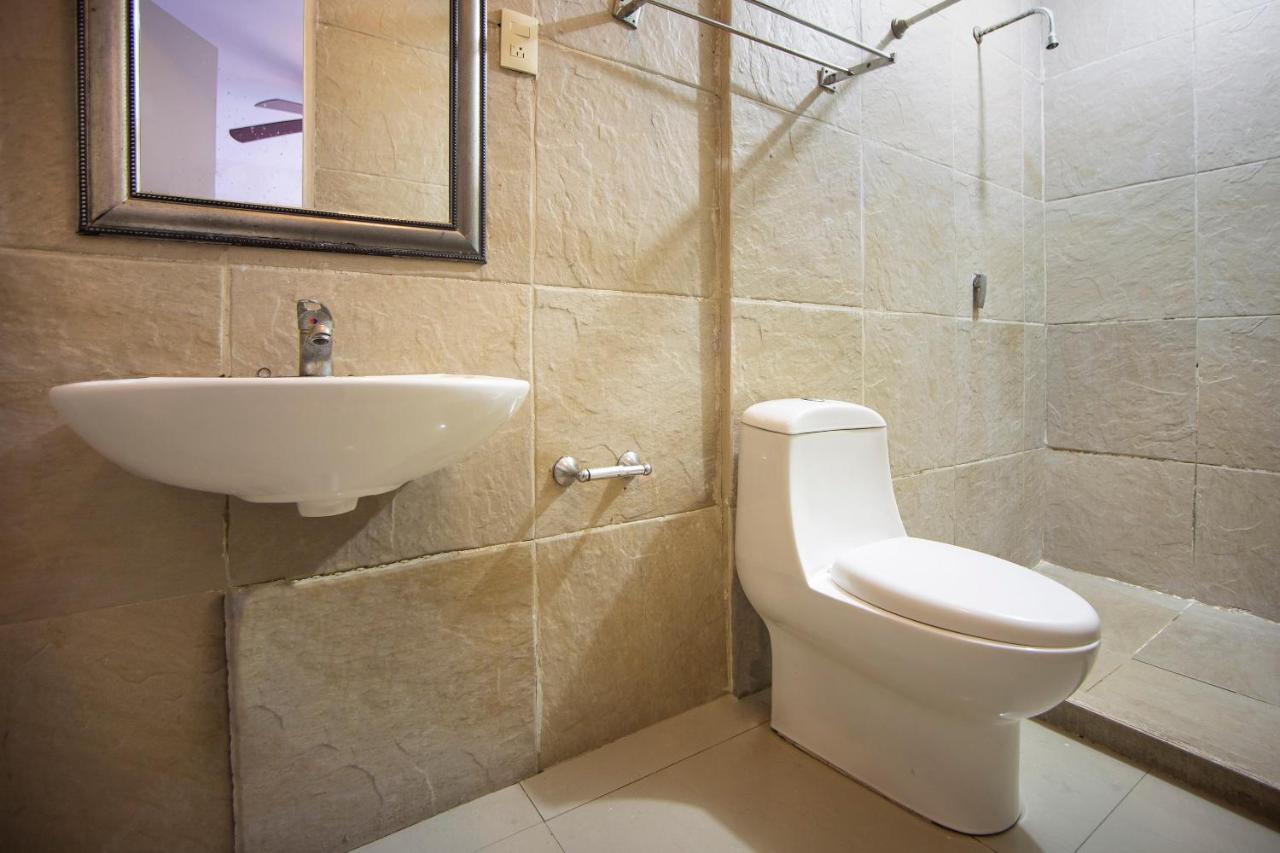 Hotel Mahu Monterrey Buitenkant foto