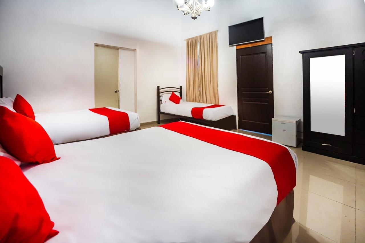 Hotel Mahu Monterrey Buitenkant foto