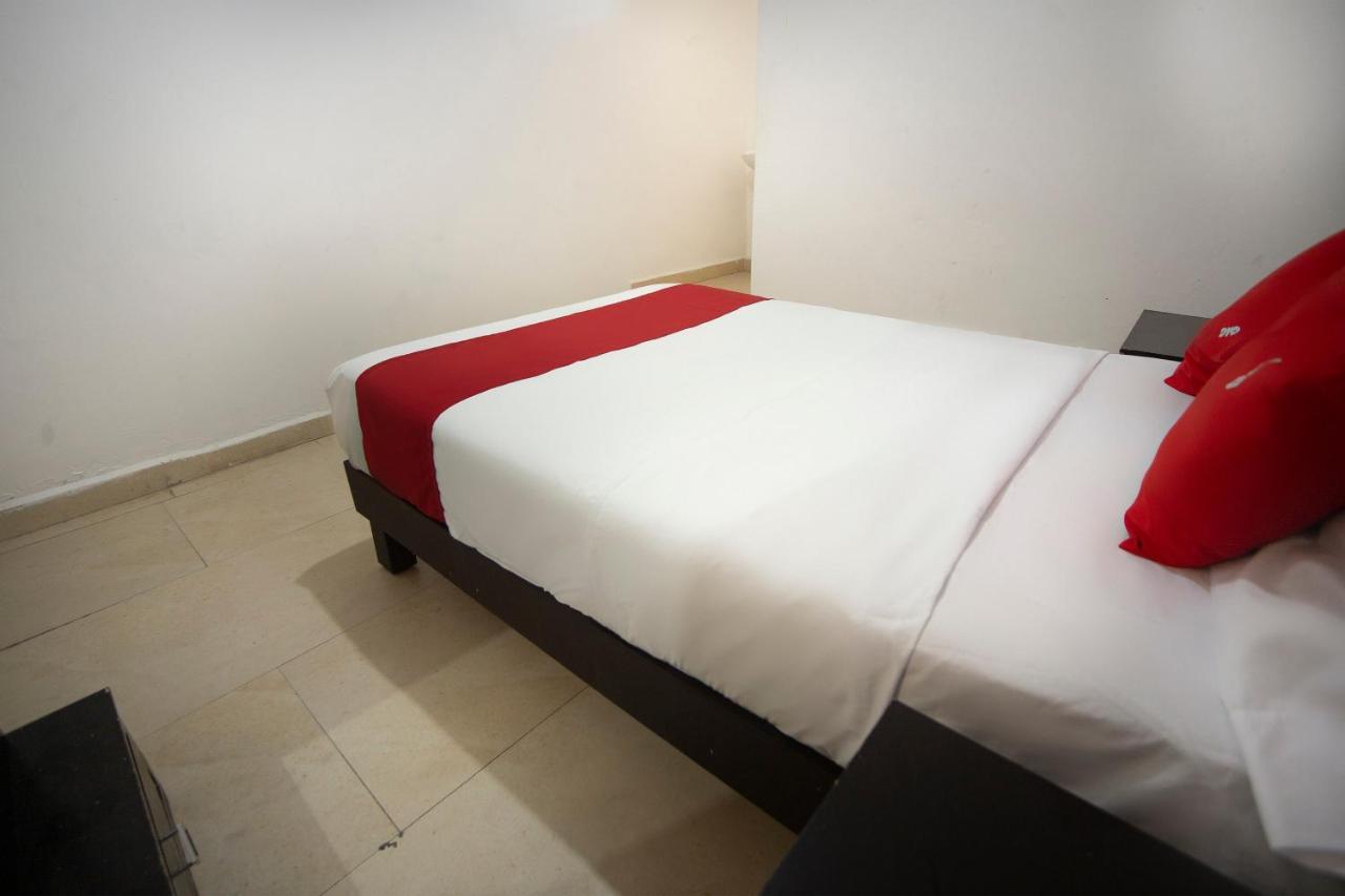 Hotel Mahu Monterrey Buitenkant foto
